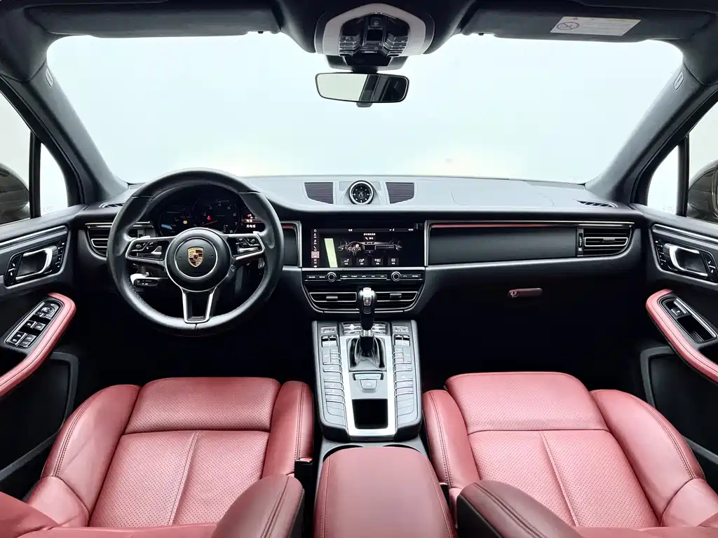 Porsche Macan — миниатюра 13