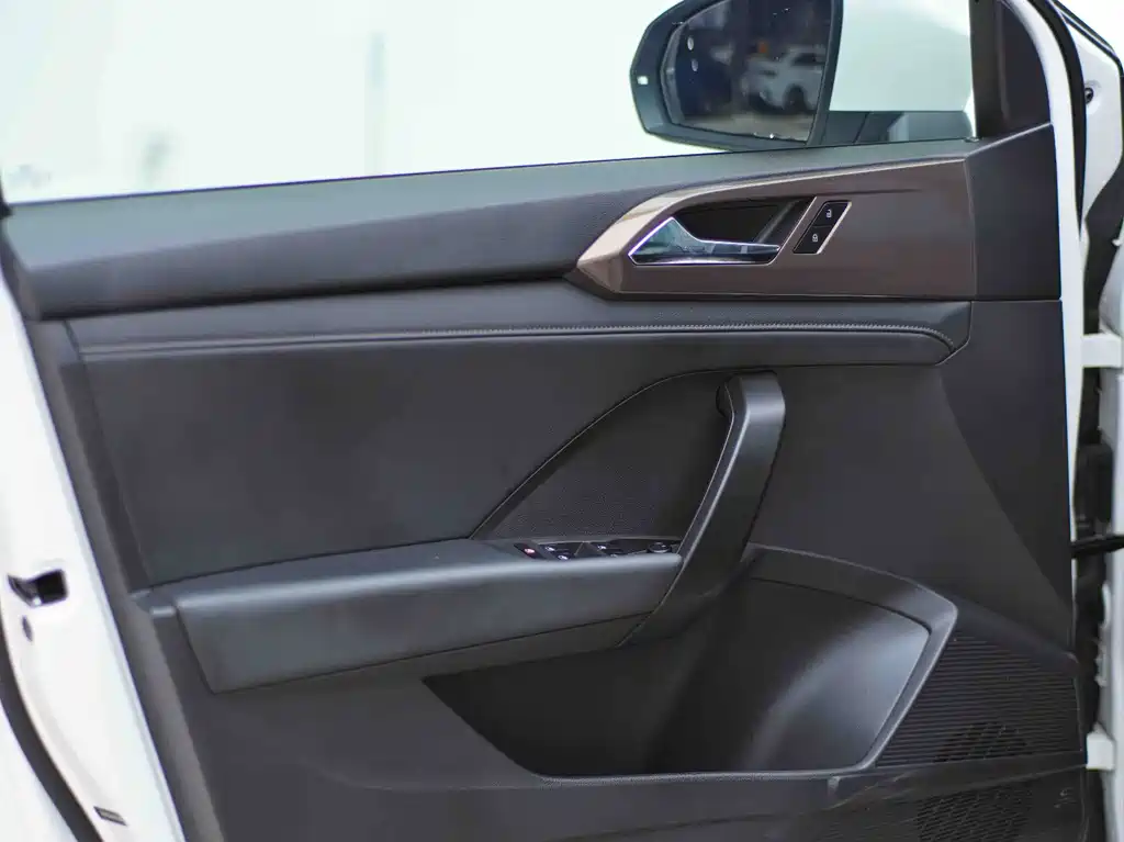 Volkswagen Tharu 2022 280TSI Luxury