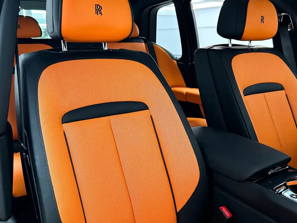Rolls-Royce Cullinan — миниатюра 11