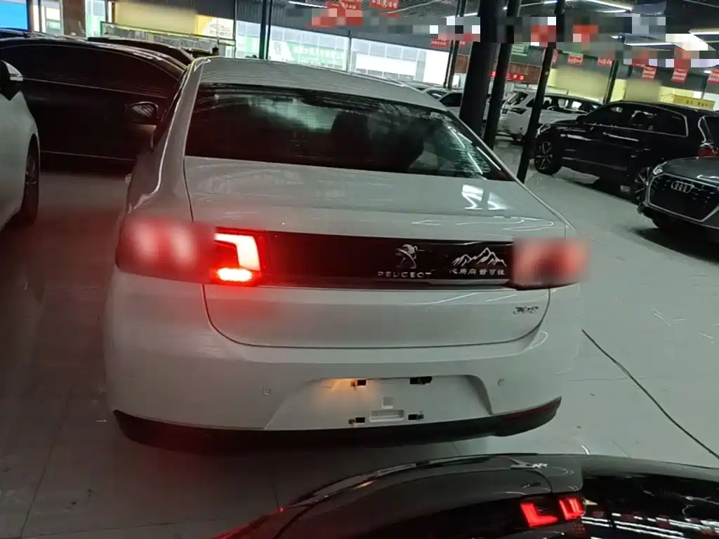 Peugeot 308 — миниатюра 6