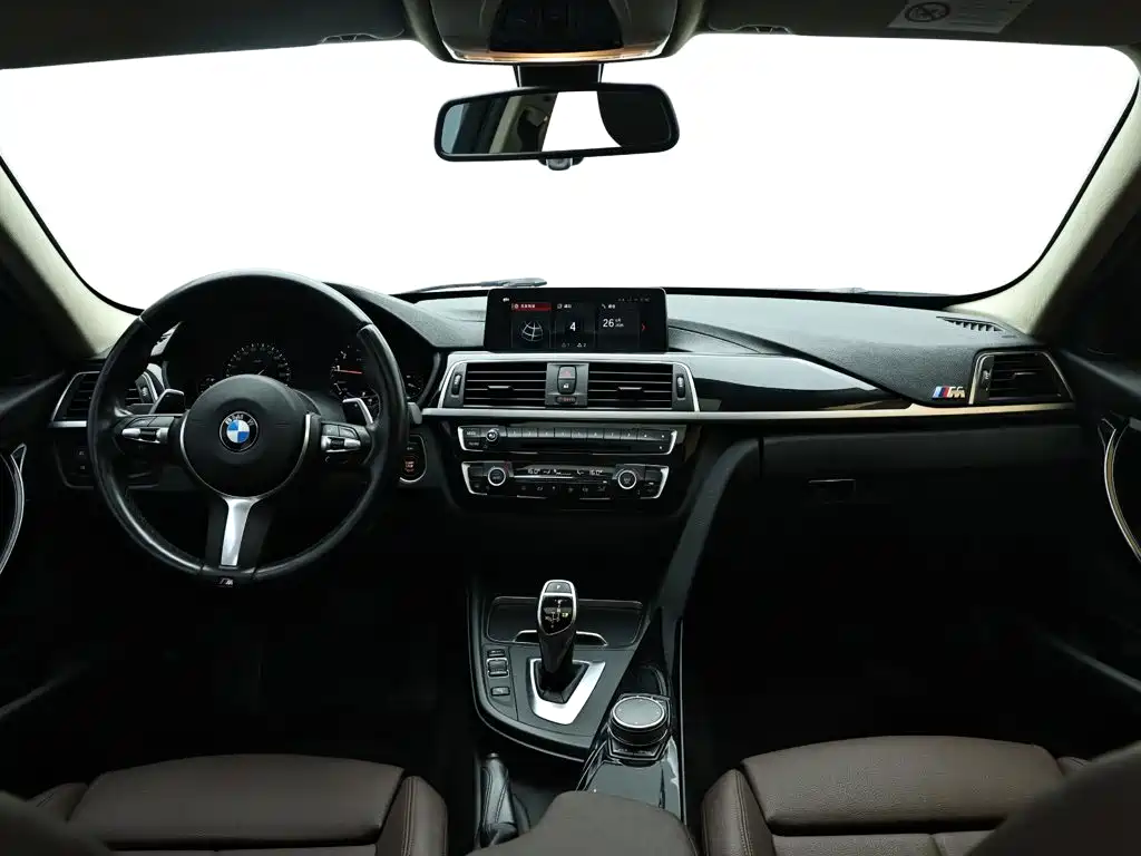 BMW 3 Series — миниатюра 14
