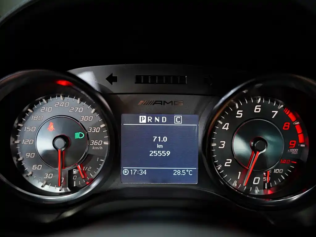 Mercedes-Benz SLS AMG — миниатюра 33