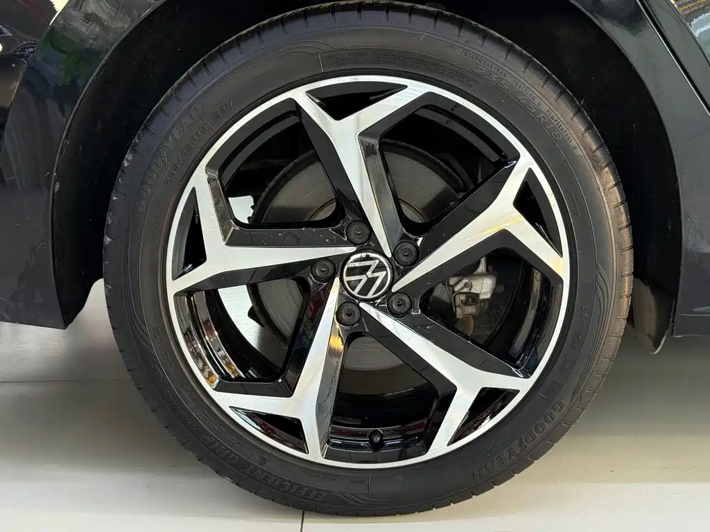 Volkswagen Passat — миниатюра 14