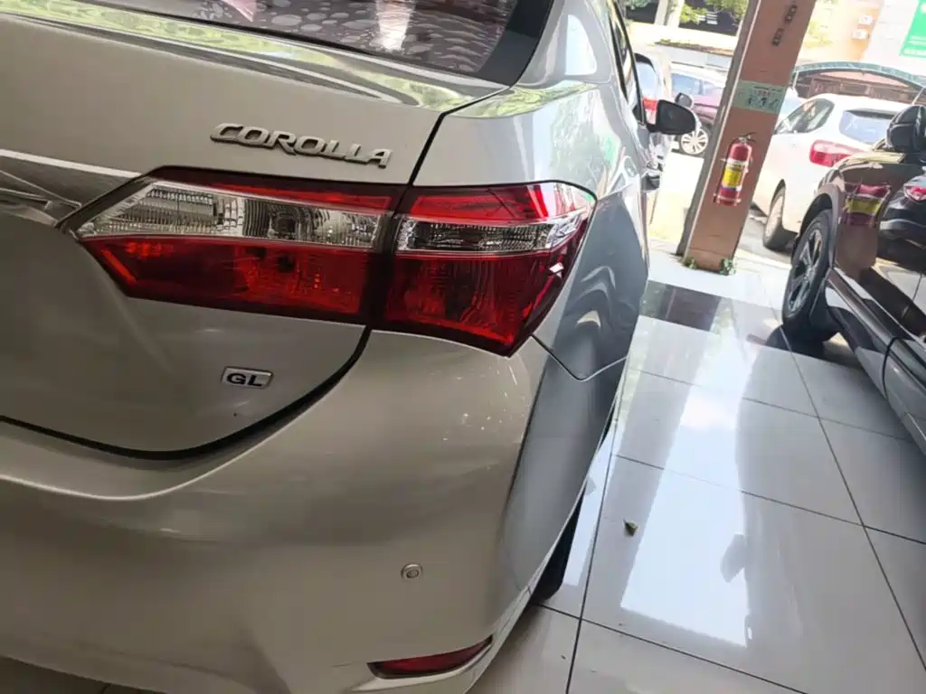 Toyota Corolla — миниатюра 8