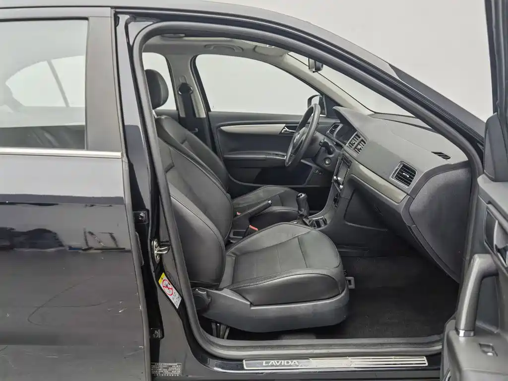 Volkswagen Lavida — миниатюра 23