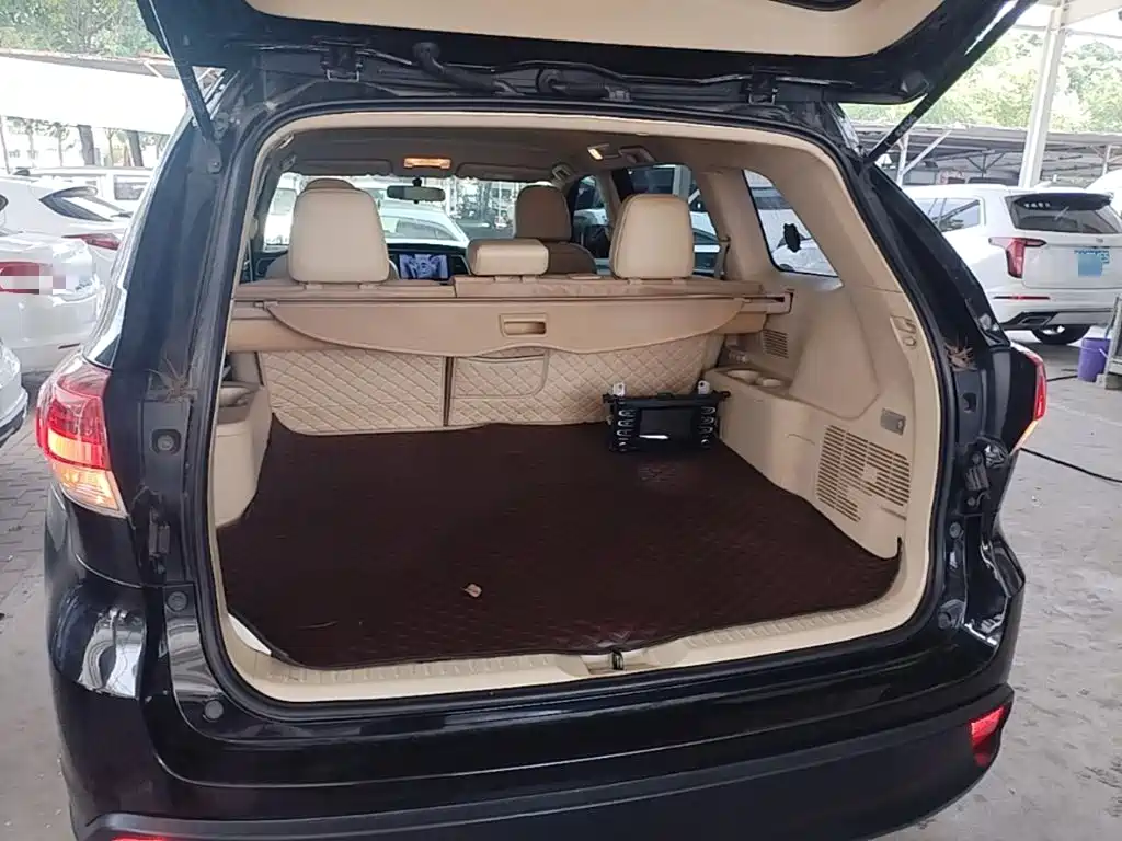 Toyota Highlander — миниатюра 19