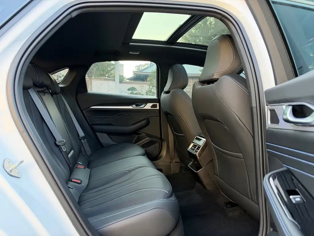 Geely Xingrui — миниатюра 8