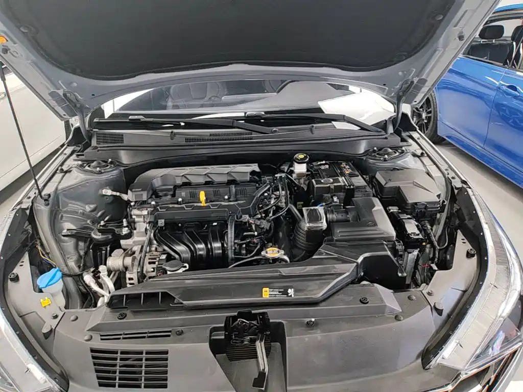 Hyundai Elantra — миниатюра 20