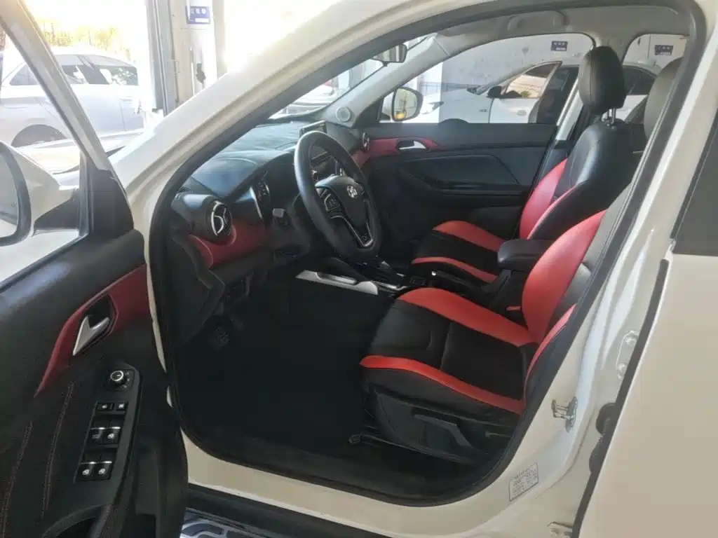 BAIC Senova X35 — миниатюра 16