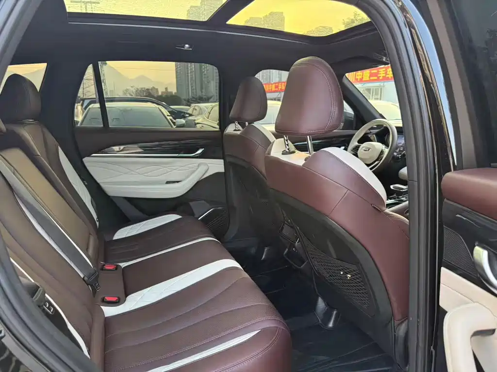 Geely Xingyue L — миниатюра 11