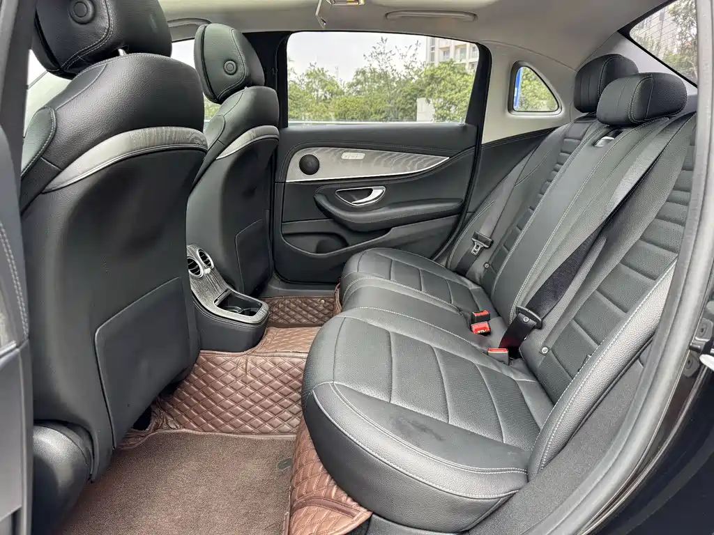 Mercedes-Benz E-Class E 2022 E 300 L Sport Fashion