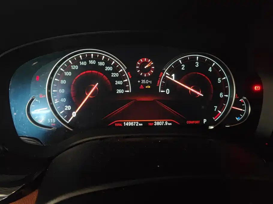 BMW 5 Series — миниатюра 14