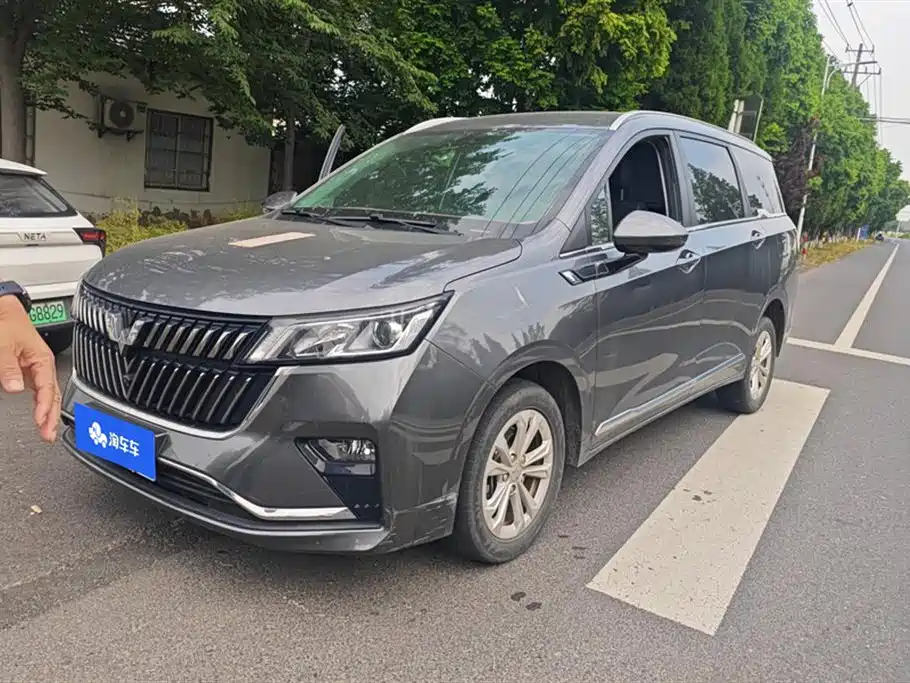 Купить Wuling Jiachen