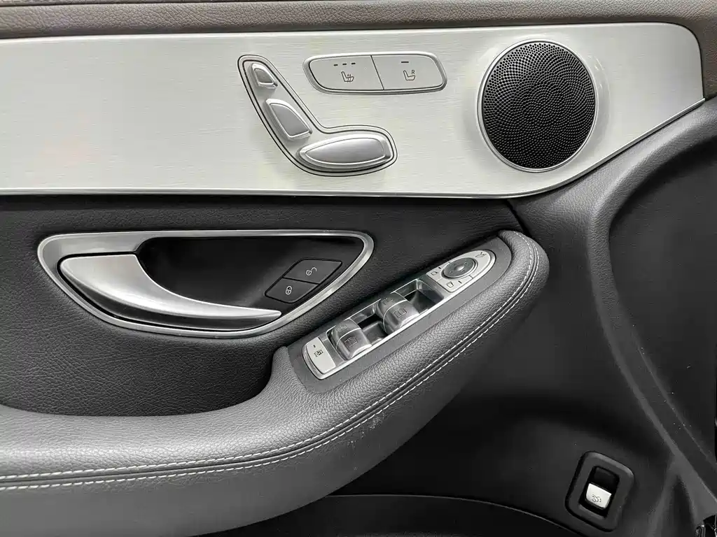 Mercedes-Benz GLC — миниатюра 17