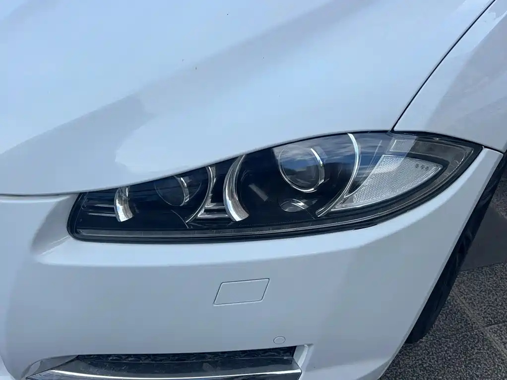 Jaguar XF — миниатюра 21