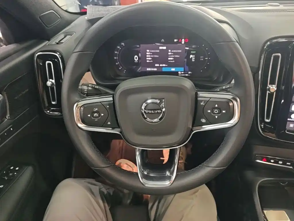 Volvo C40 — миниатюра 11