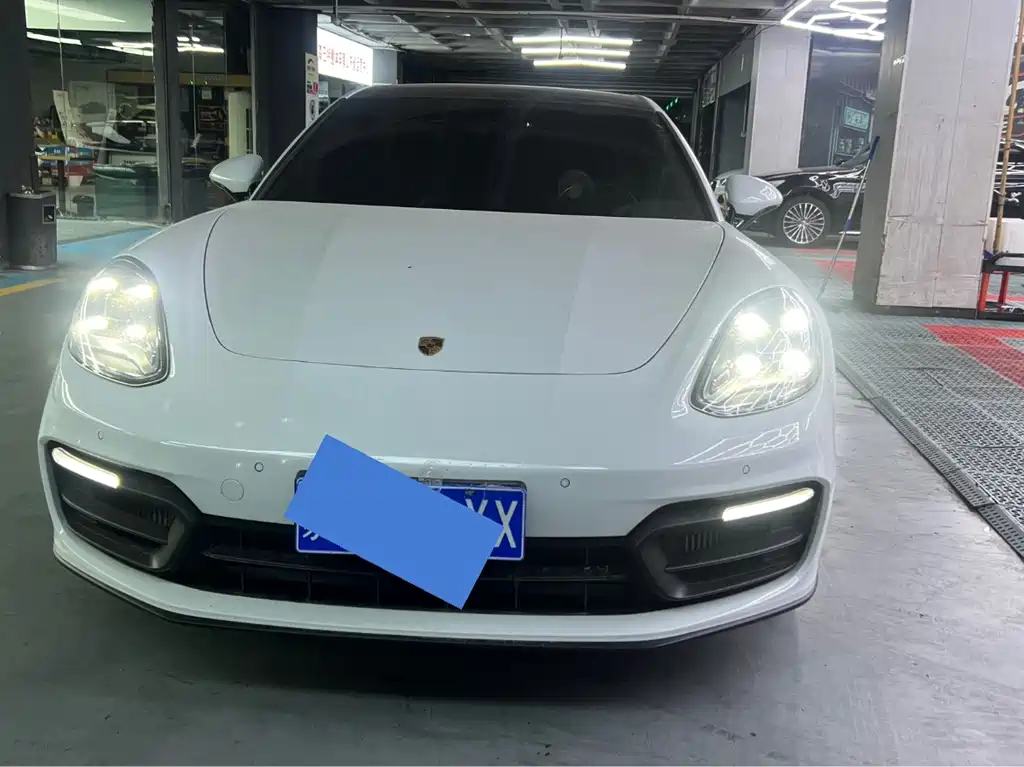 Porsche Panamera — миниатюра 2