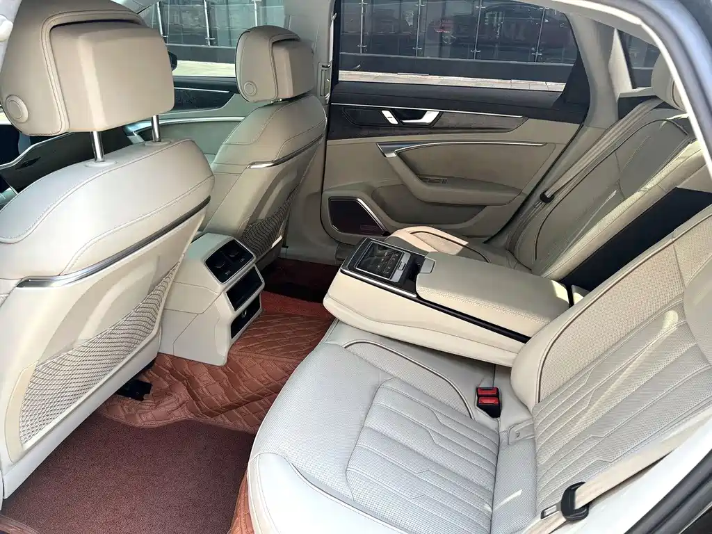 Audi A6L — миниатюра 4
