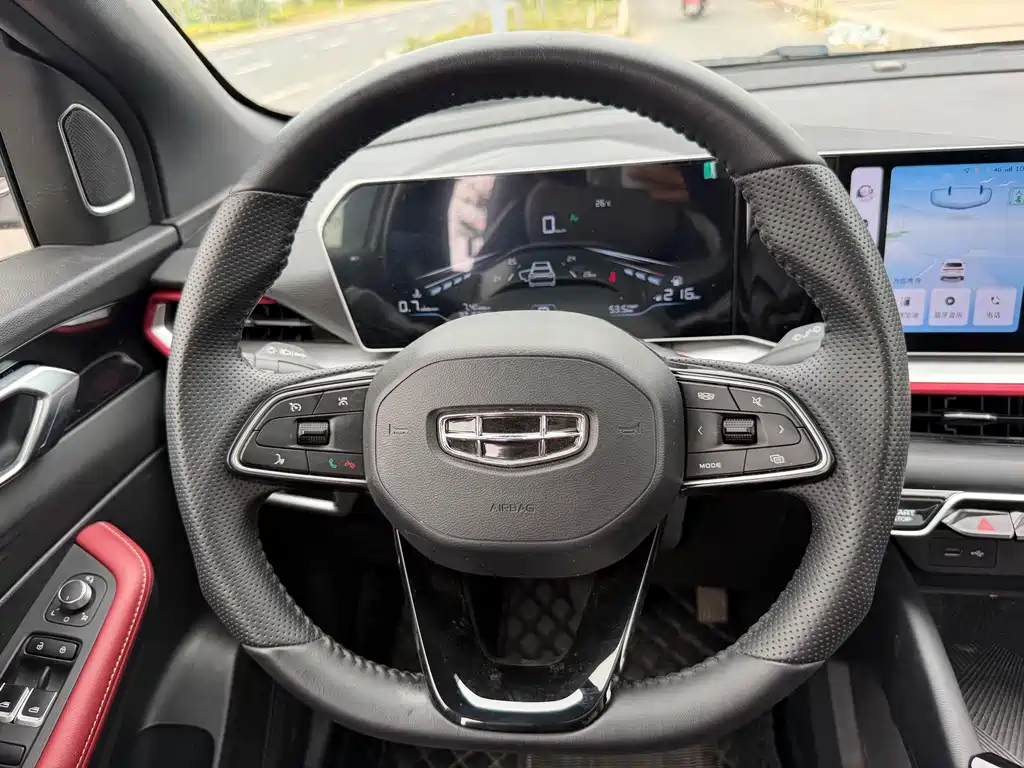 Geely Binyue — миниатюра 18