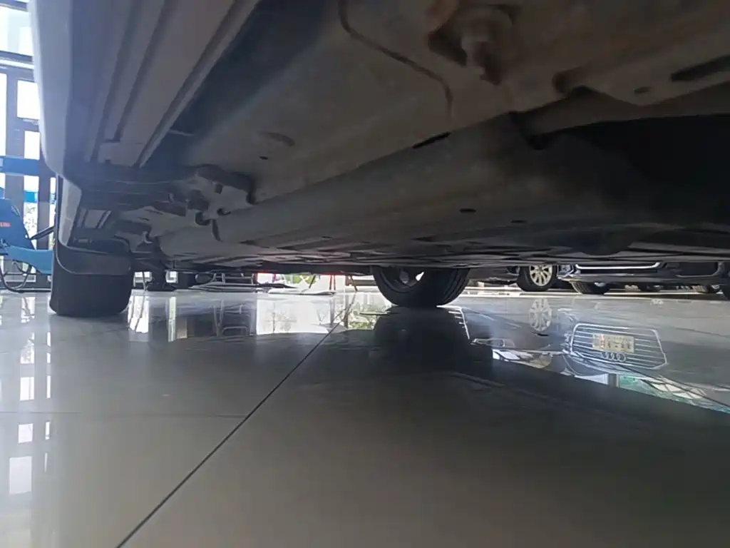 BYD Tang New Energy — миниатюра 22