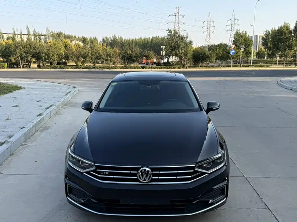 Volkswagen Magotan PHEV — миниатюра 3