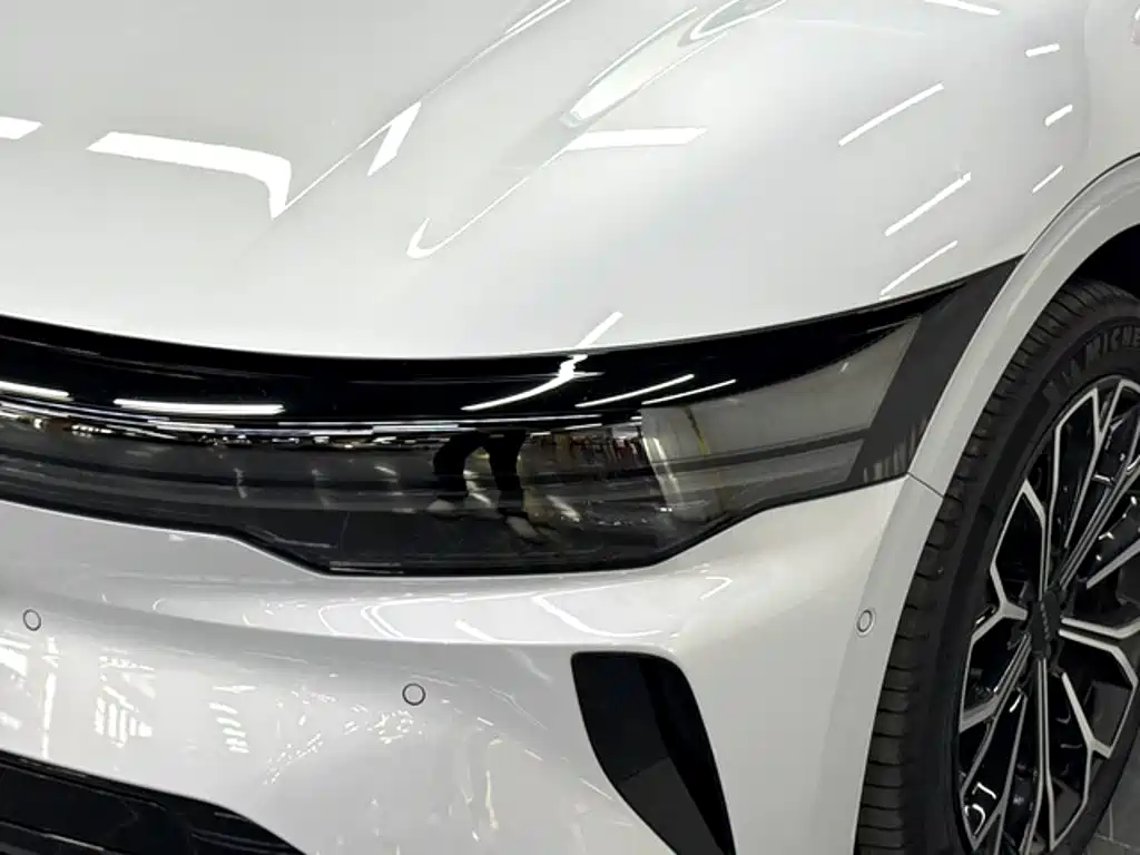 Zeekr 007GT — миниатюра 10