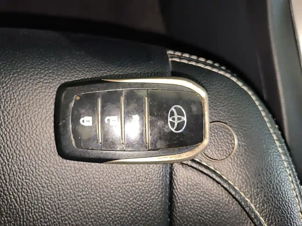 Toyota Corolla — миниатюра 9