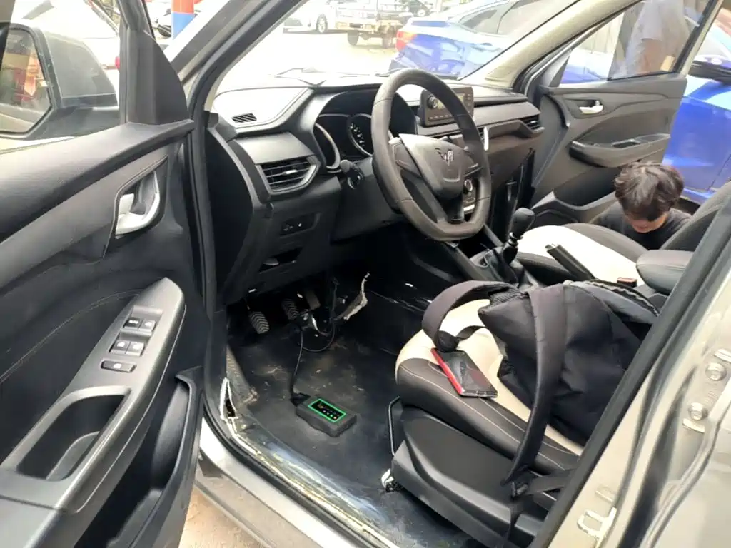 Wuling Hongguang S3 — миниатюра 16