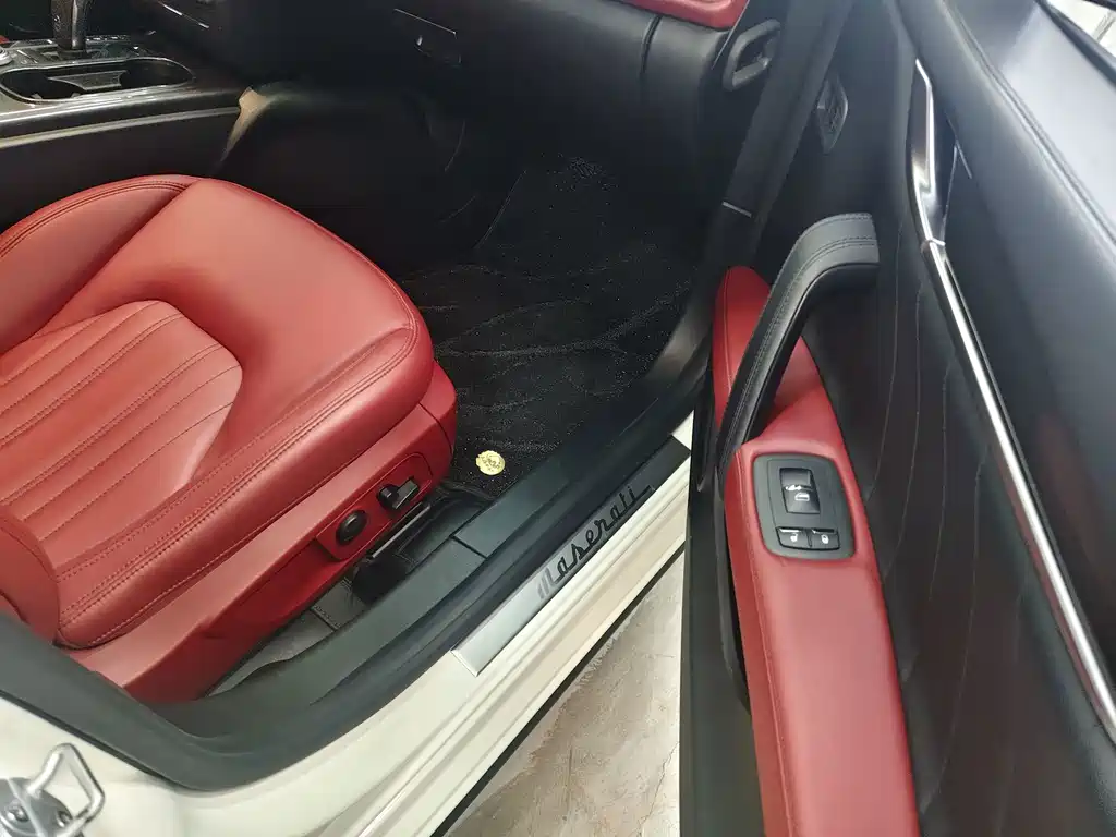 Maserati Ghibli — миниатюра 11