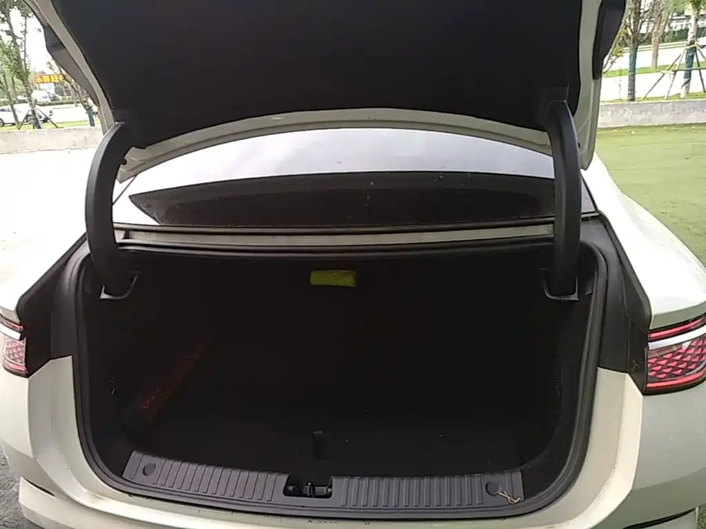 BYD Seal 07 DM-i — миниатюра 19