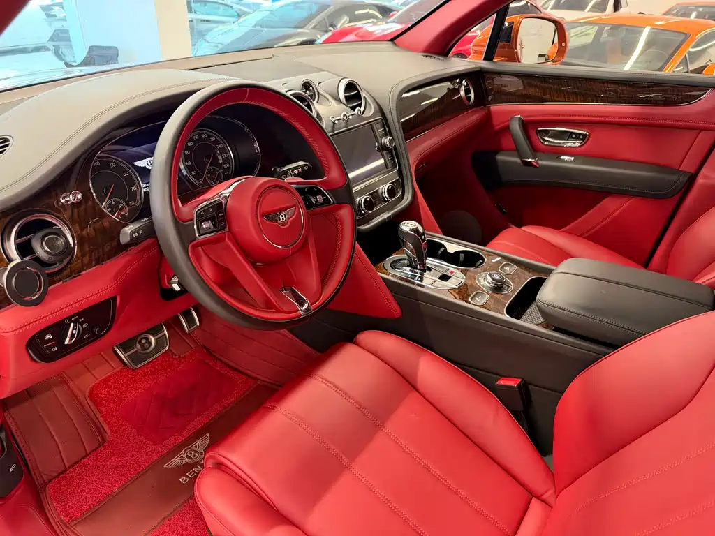 Bentley Bentayga — миниатюра 4