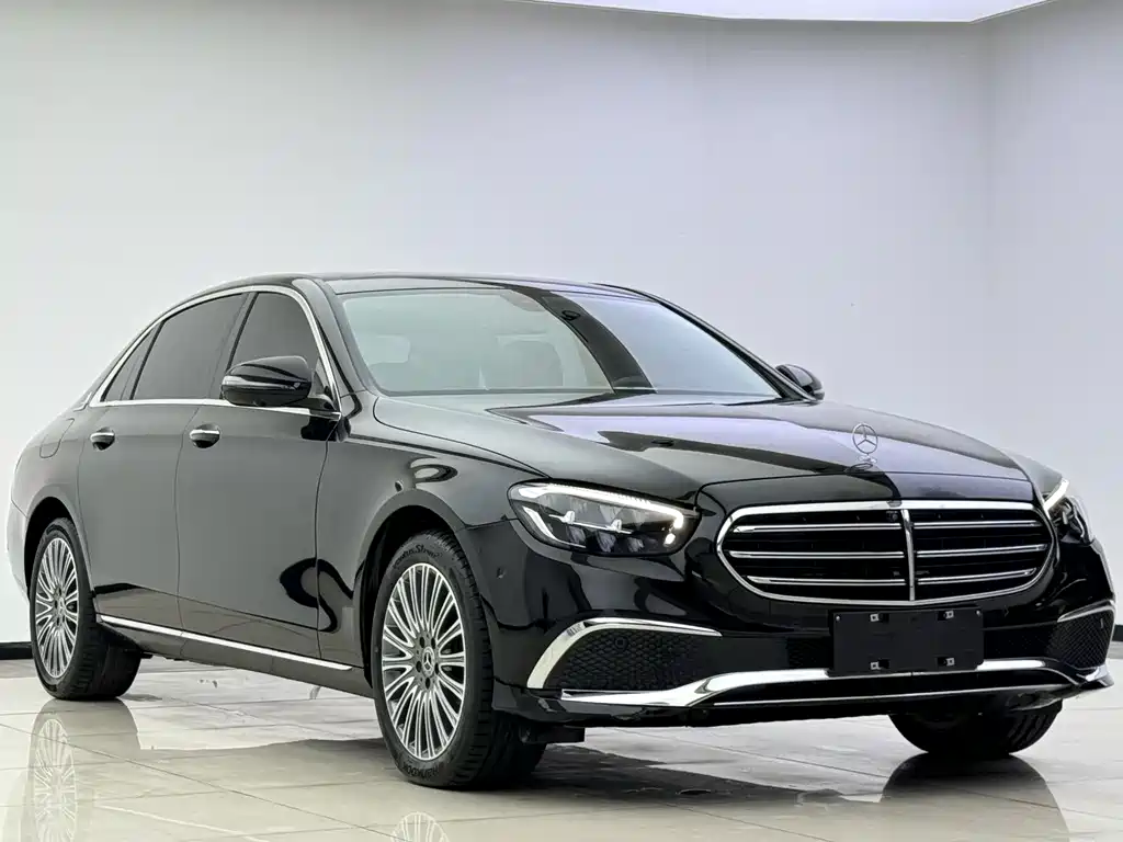 Mercedes-Benz E-Class — миниатюра 3
