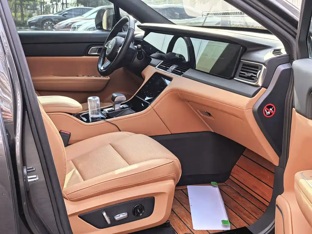 Li Auto Li ONE — миниатюра 13