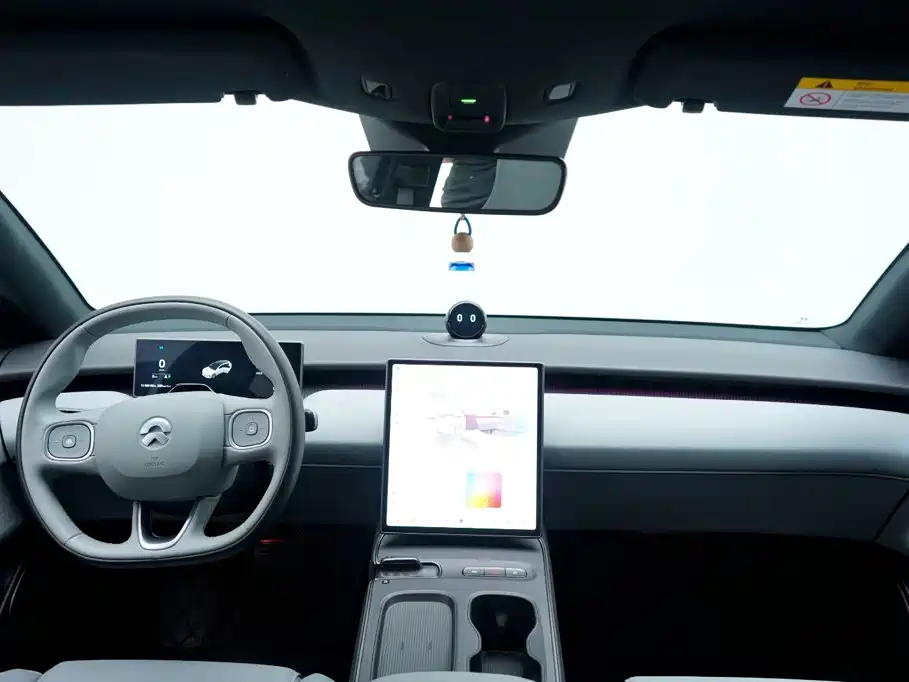 NIO ET5T — миниатюра 3