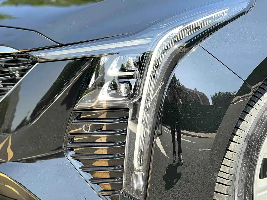Cadillac CT5 — миниатюра 21