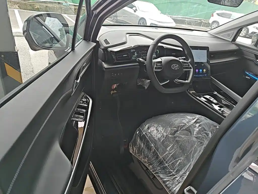 Hyundai Custo — миниатюра 16