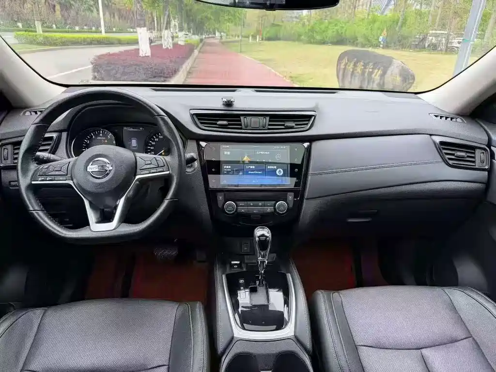 Nissan X-Trail — миниатюра 5