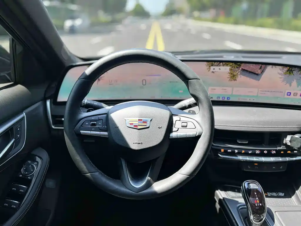 Cadillac CT5 — миниатюра 13
