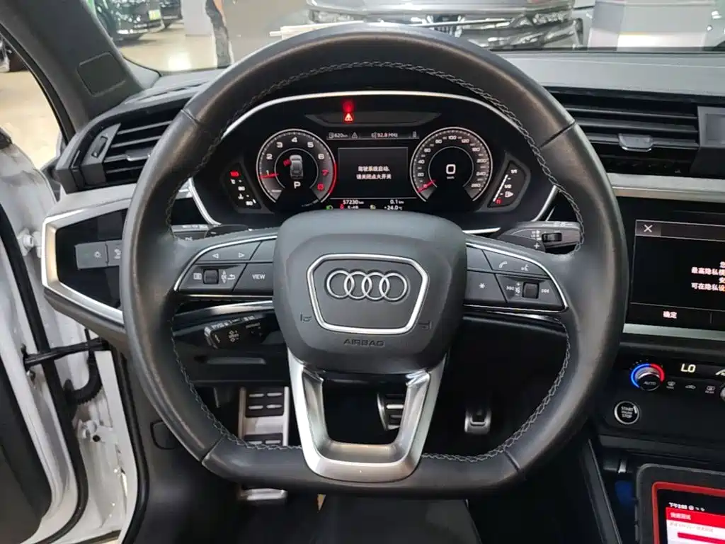 Audi Q3 — миниатюра 11