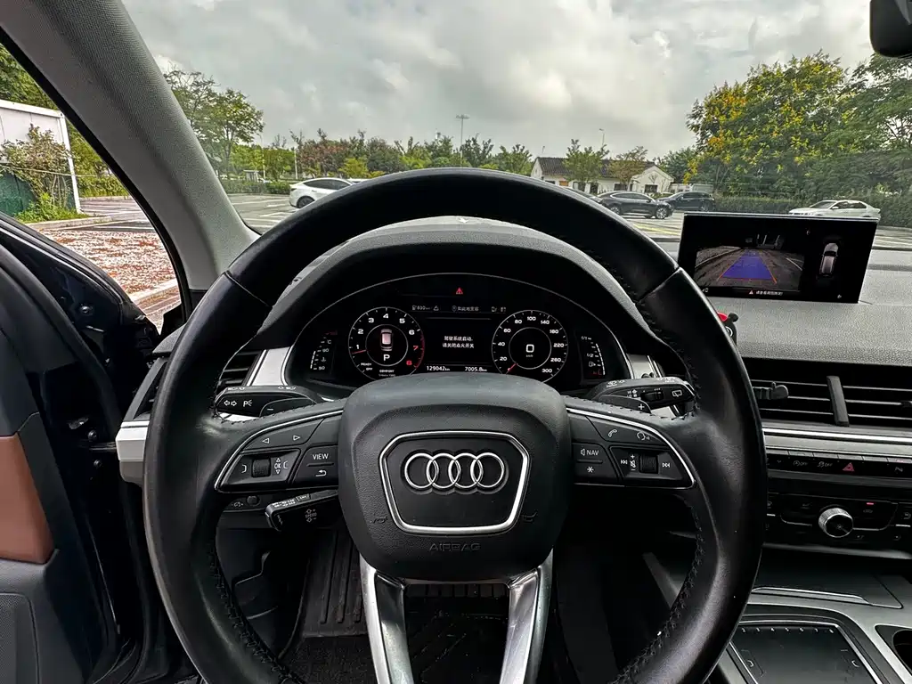Audi Q7 — миниатюра 14