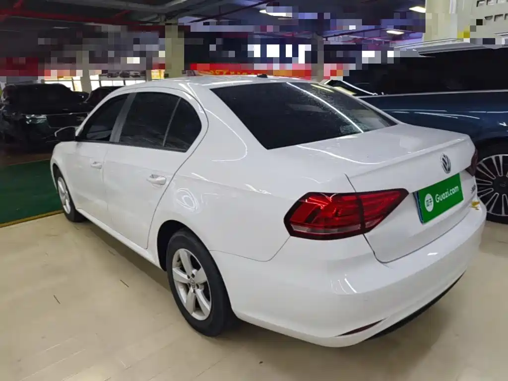 Volkswagen Lavida — миниатюра 5