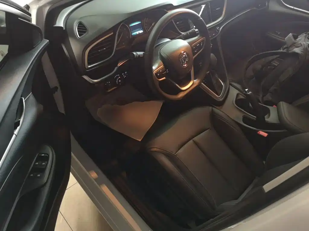 Buick Excelle — миниатюра 12