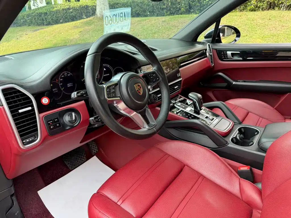 Porsche Cayenne Hybrid — миниатюра 7