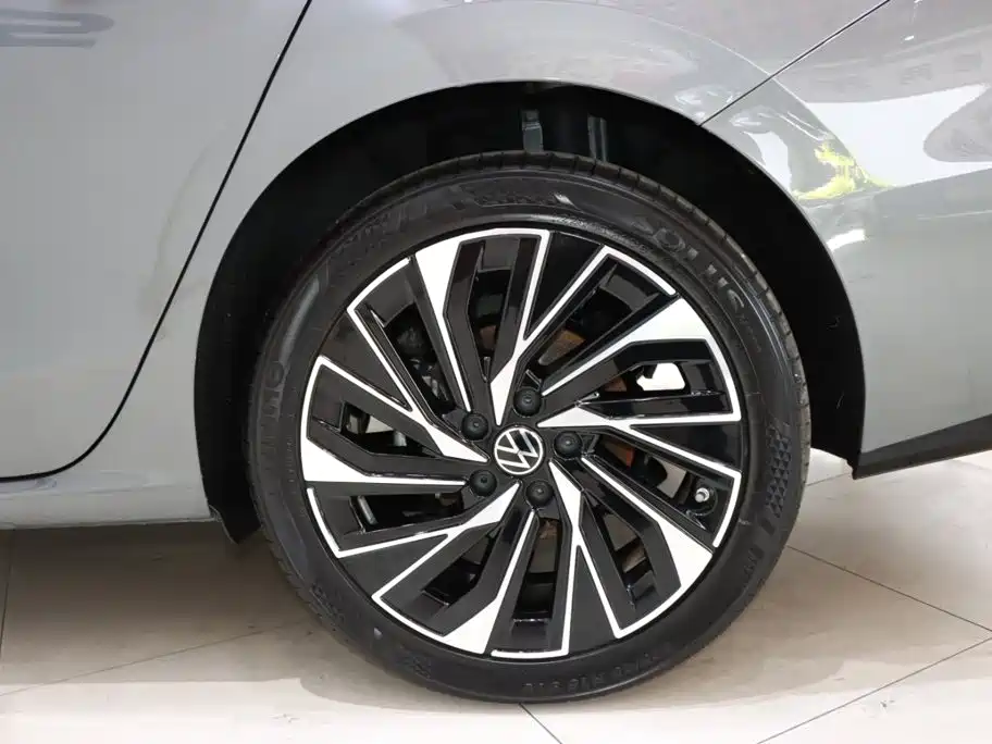 Volkswagen Sagitar — миниатюра 20