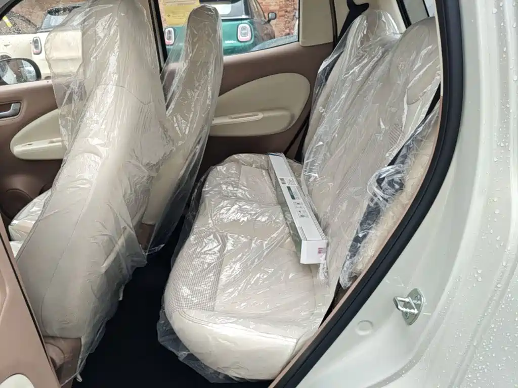 Wuling MINIEV — миниатюра 17