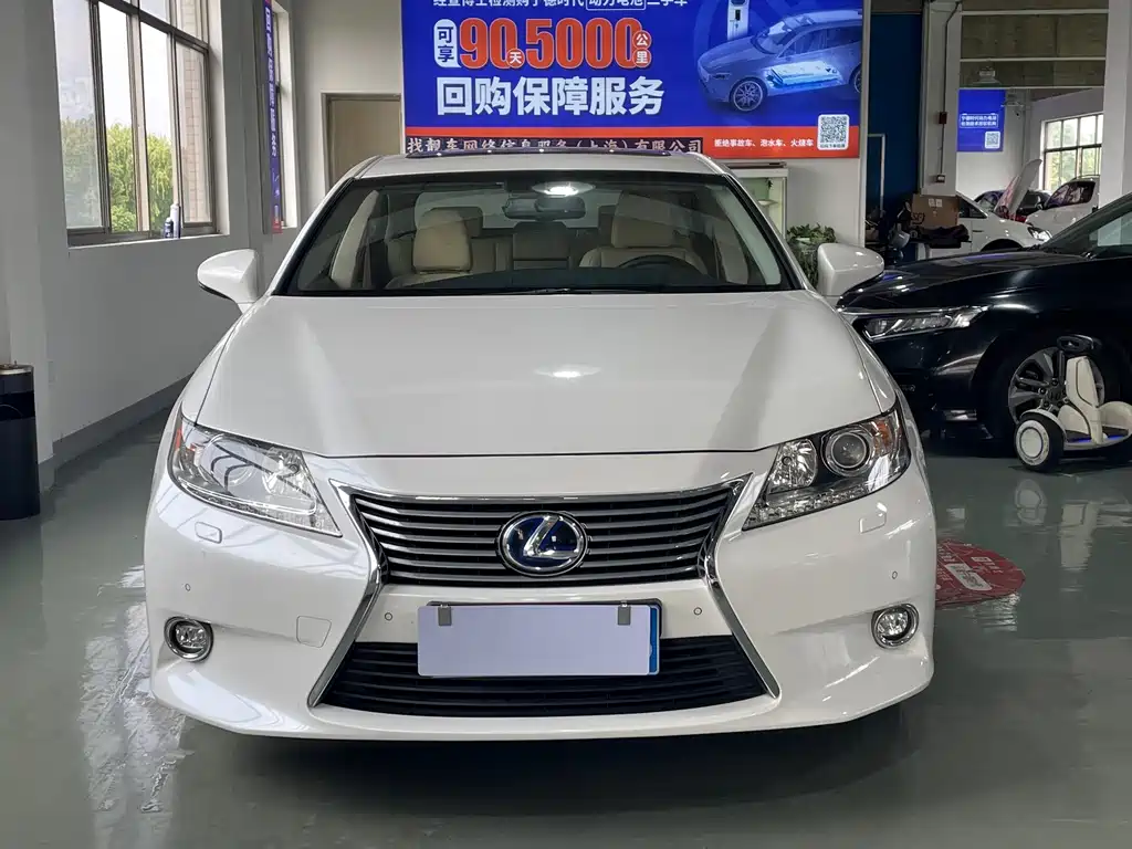 Lexus ES — миниатюра 2