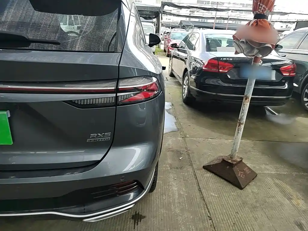 Roewe RX5 — миниатюра 8