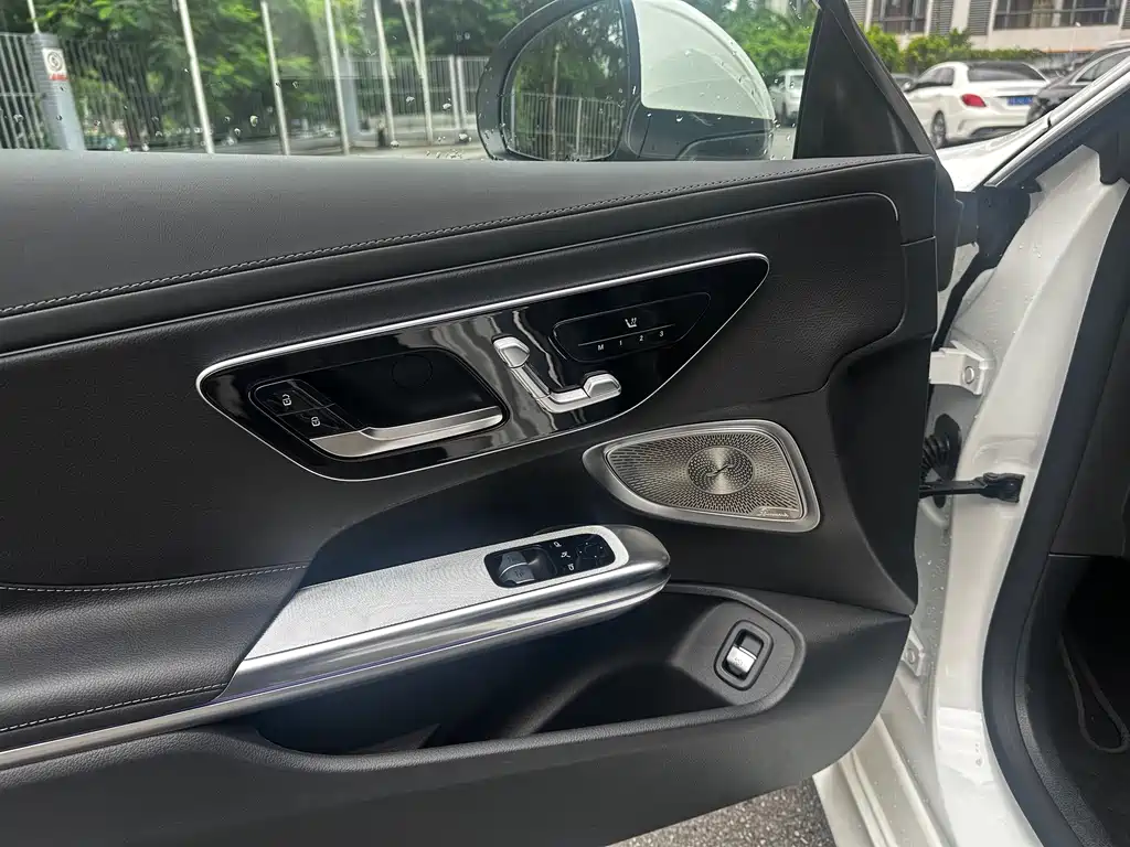 Mercedes-Benz CLE — миниатюра 8