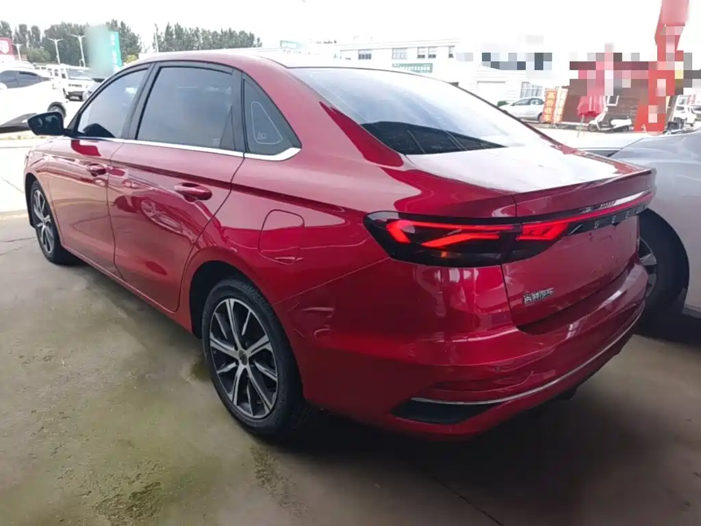 Geely Emgrand — миниатюра 5