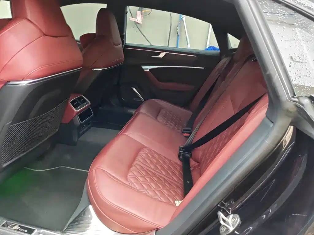Audi A7L — миниатюра 15